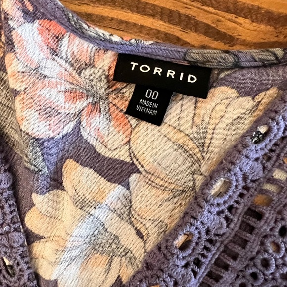 Torrid Top Sz 00 - Picture 4 of 4